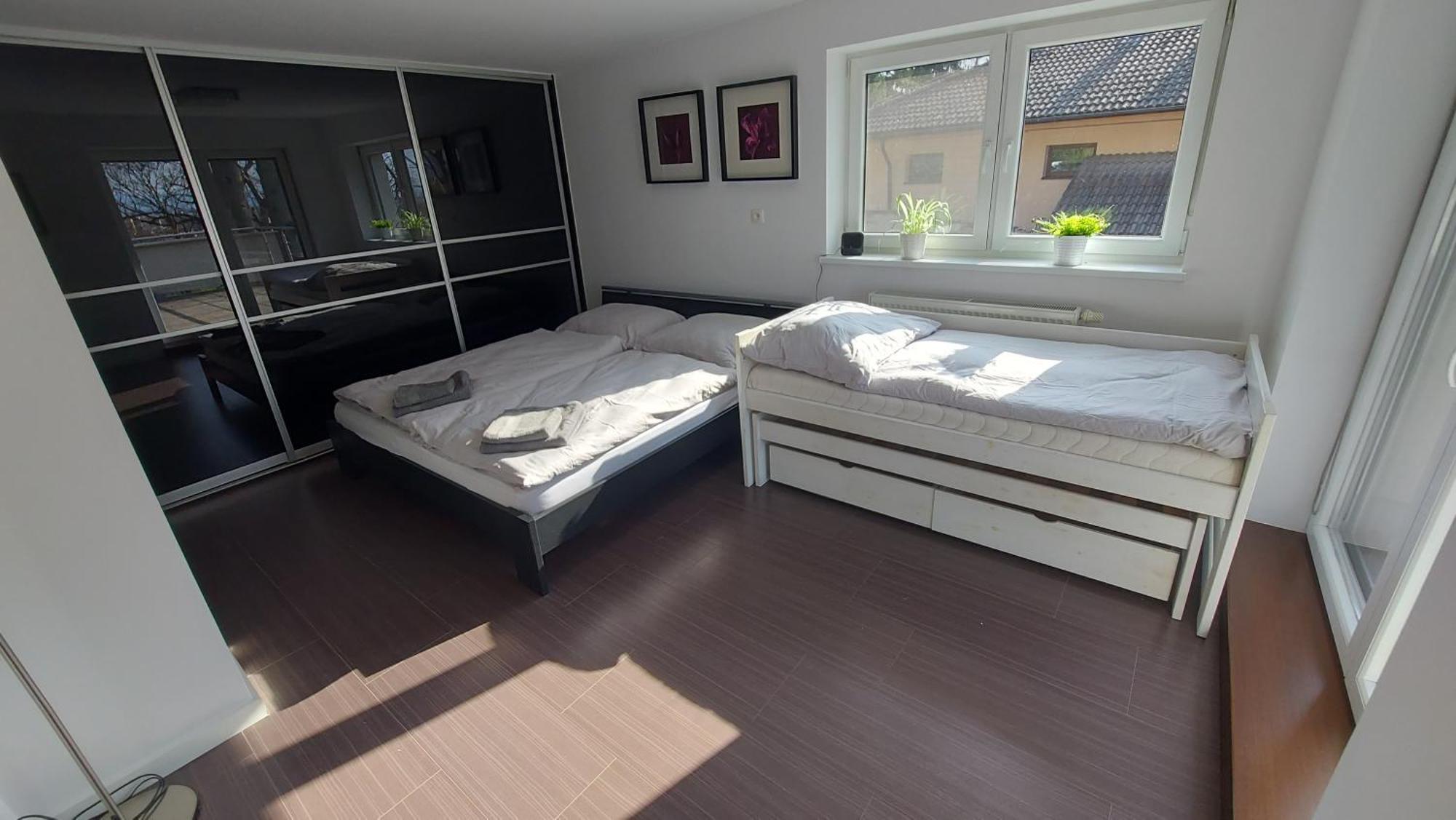 Dom Na Cervenej Vezi Villa Banka Dış mekan fotoğraf