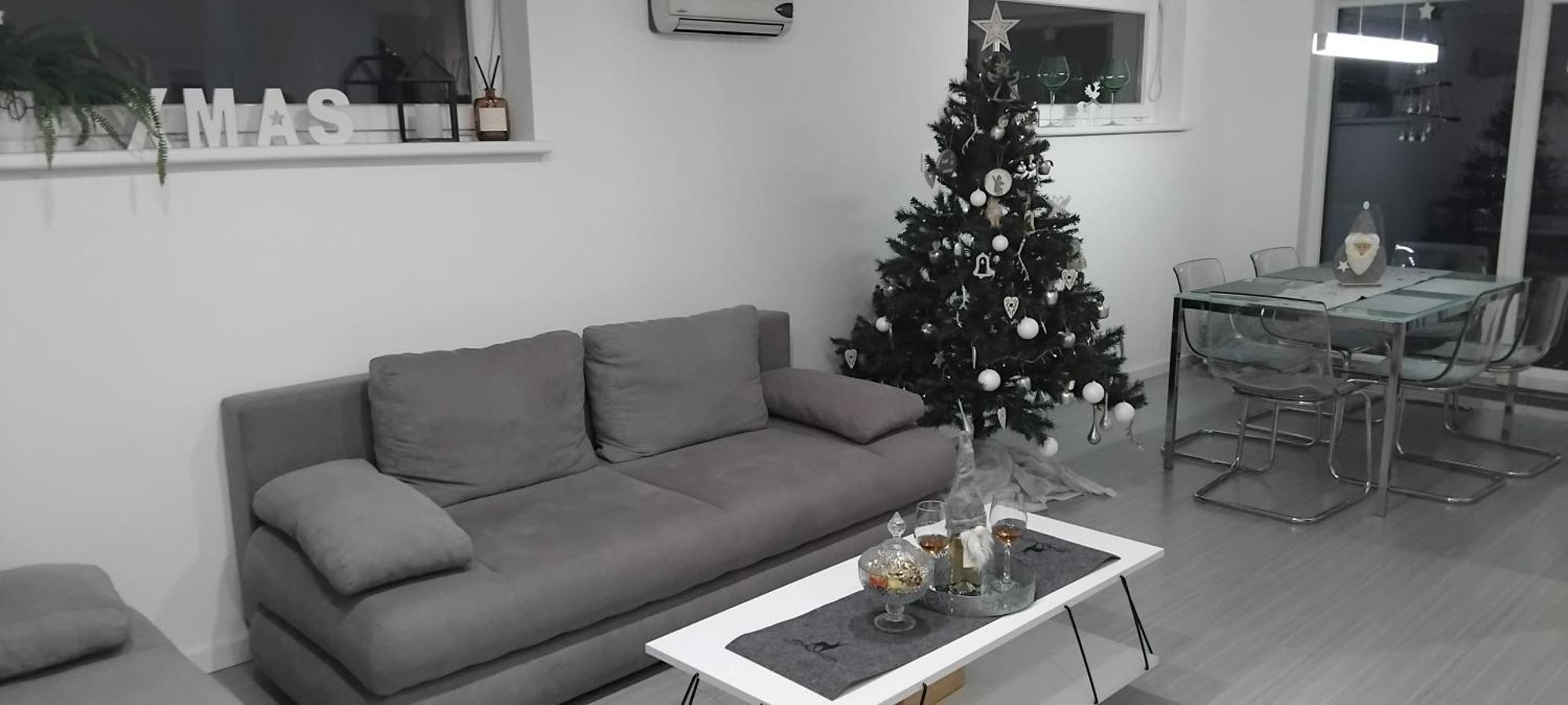 Dom Na Cervenej Vezi Villa Banka Dış mekan fotoğraf